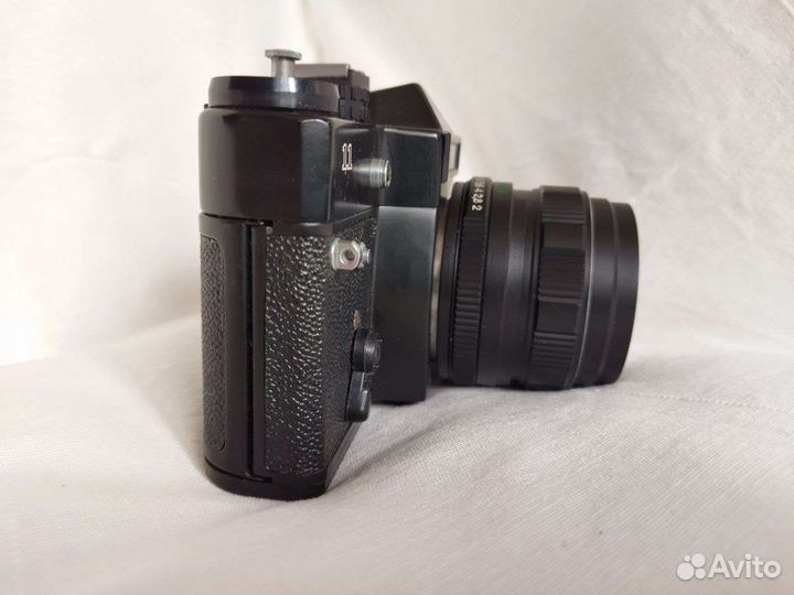 Плёночный фотоаппарат Зенит 11