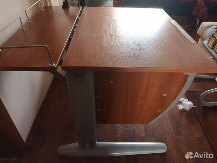 Растущая парта и стул бу