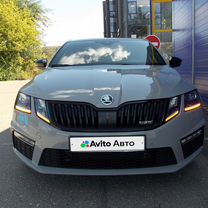 Skoda Octavia RS 2.0 AMT, 2018, 94 000 км, с пробегом, цена 3 050 000 руб.