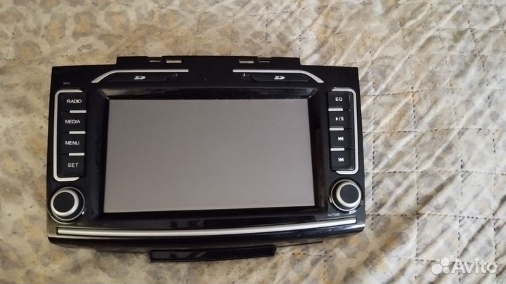 Панель управления магнитолой