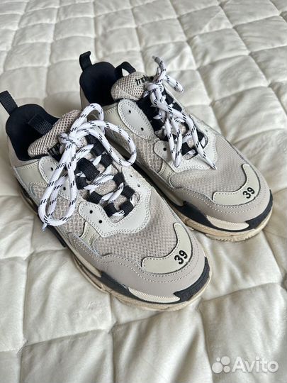 Кроссовки Balenciaga triple s. Размер 39