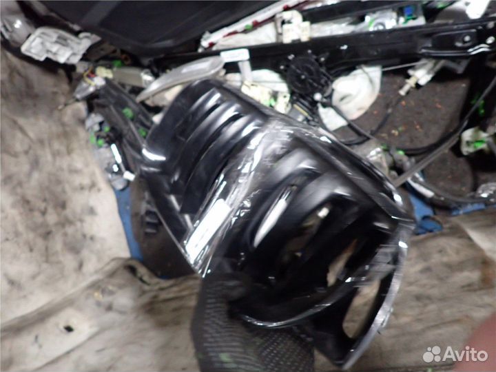 Решетка радиатора BMW X3 E83, 2006