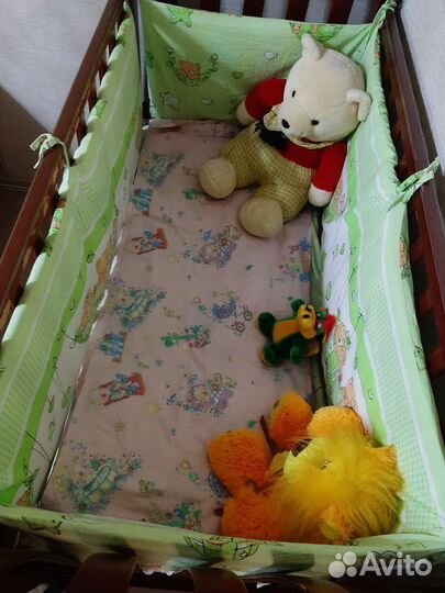 Детская кроватка