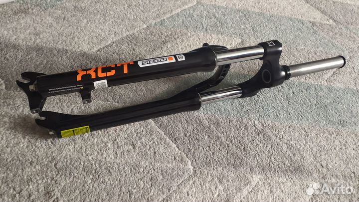 Вилка SR Suntour новая