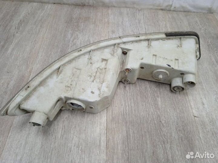 Указатель поворота левый Nissan Almera classic