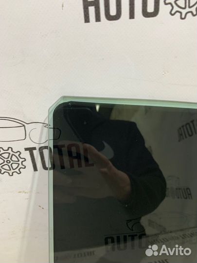 Стекло двери заднее левое Kia Sportage SL G4KD