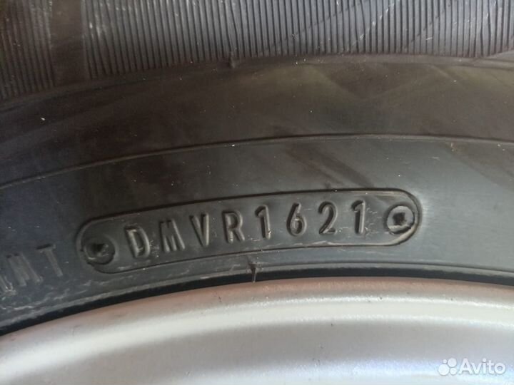 R16 Dunlop Grandtrek Ice 02 245/70, PCD 5x139.7 DIA 108.5