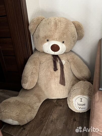Большой мягкий медведь