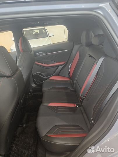 Geely Coolray 1.5 AMT, 2024