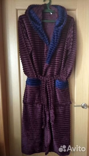 Мужской халат с капюшоном р.50-52