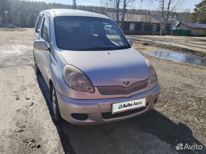 Toyota Funcargo 1.3 AT, 2003, битый, 250 000 км