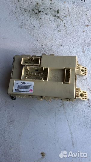 Блок предохранителей салонный kia rio 3