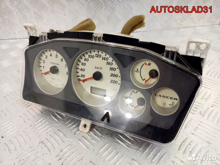Панель приборов Митсубиси Лансер 9 MN151543
