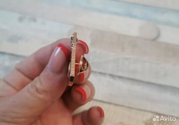 Брошь для репродуктолога, гинеколога