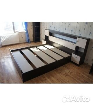 Кровать