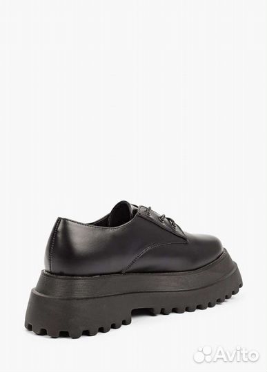 Ботинки женские 38 размера новые