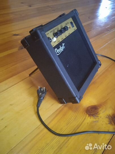 Гитарный комбоусилитель 10 ватт