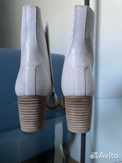 Ботинки женские Ekonika