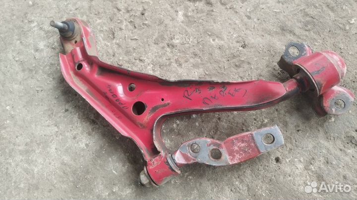 Рычаг передний правый Nissan Bluebird QU14