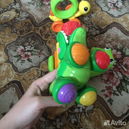 Развивающие игрушки до 3 лет chicco,fisher price