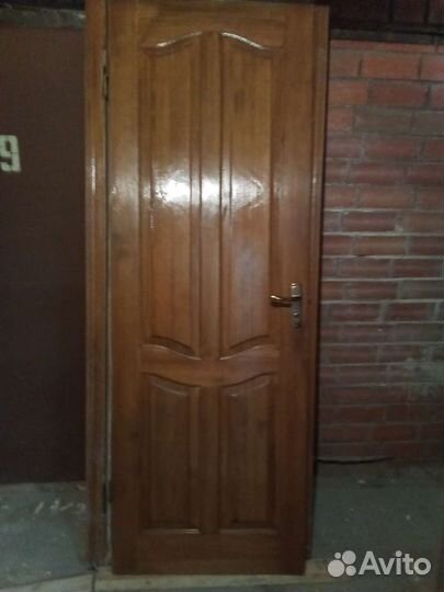 Продаётся комплект дверей для частного дома