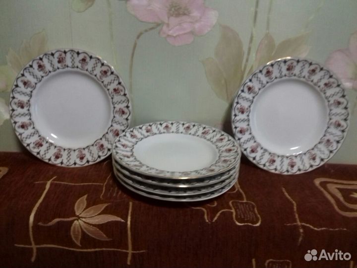 Тарелки десертные лфз