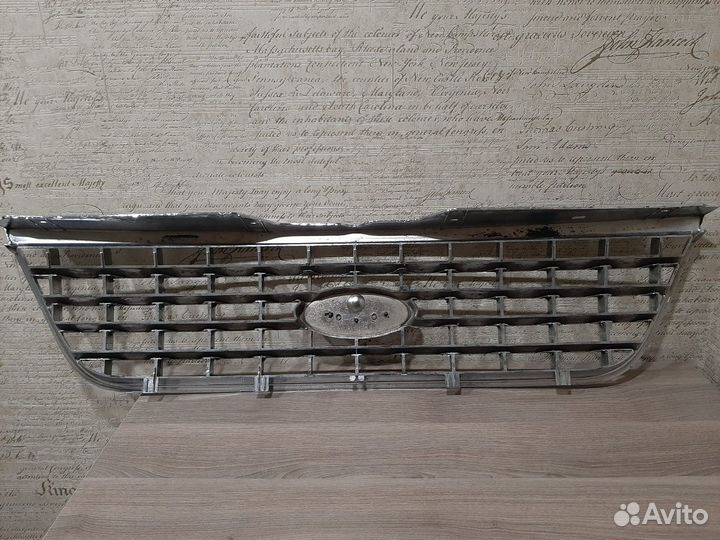Решетка радиатора Ford Explorer 2003 г