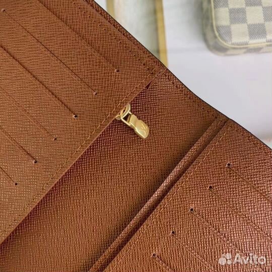 Бумажник Louis Vuitton Brazza