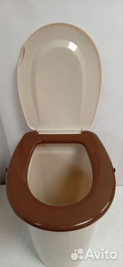 Ведро-туалет пластик, 24 л, с крышкой, бежевый мра