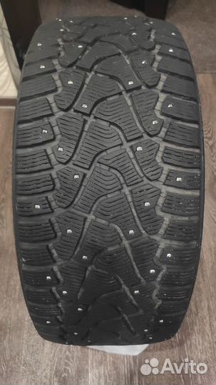 Pirelli Ice Zero 275/40 R20 и 315/35 R20 110T