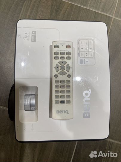 Проектор для домашнего кинотеатра Benq W700 с 3D