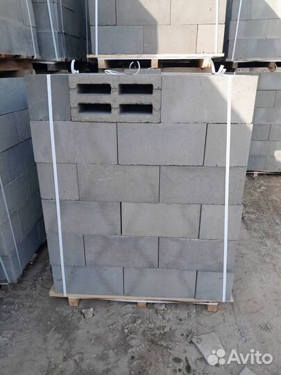 Керамзитобетонный строительный блок