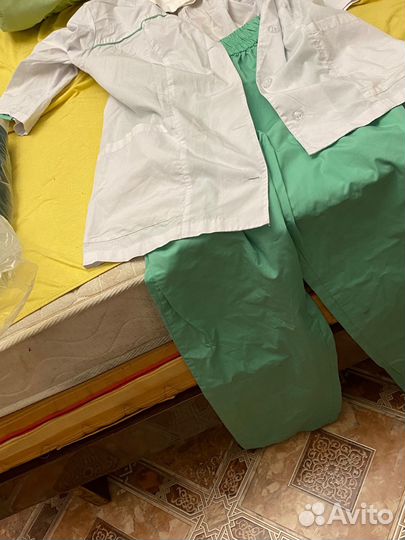 Медицинский костюм