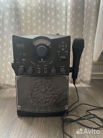 Караоке система Singing Machine с LED Disco