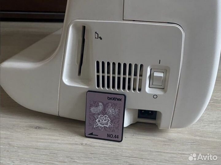 Вышивальная машина brother
