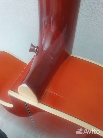 Акустическая гитара