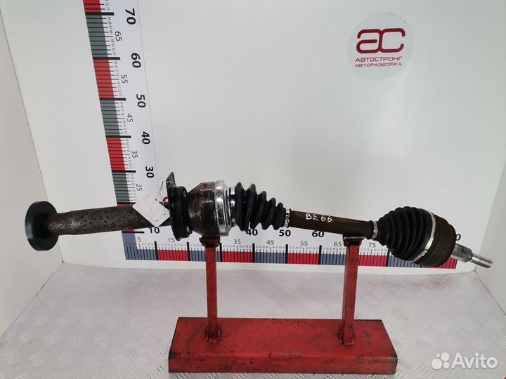 Привод правый передний Volkswagen California/Caravelle/Multivan/Transporter