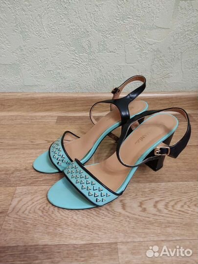 Босоножки женские 39 р-р