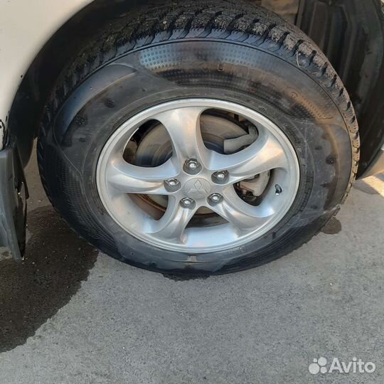 Aeolus ADC52 215/70 R16 H