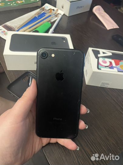 iPhone 7, 32 ГБ