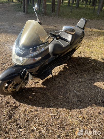 Suzuki skywave 400
