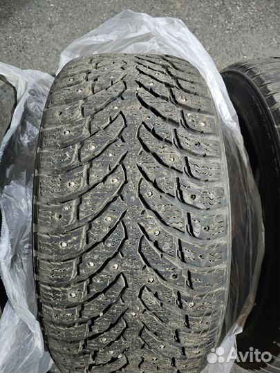 Nokian Tyres Hakkapeliitta 9 245/40 R19