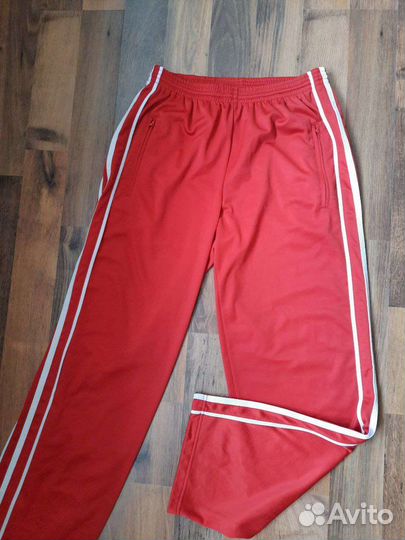 Спортивный костюм женский новый