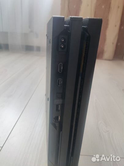 Sony playstation 4 PS4 pro 1tb с играми