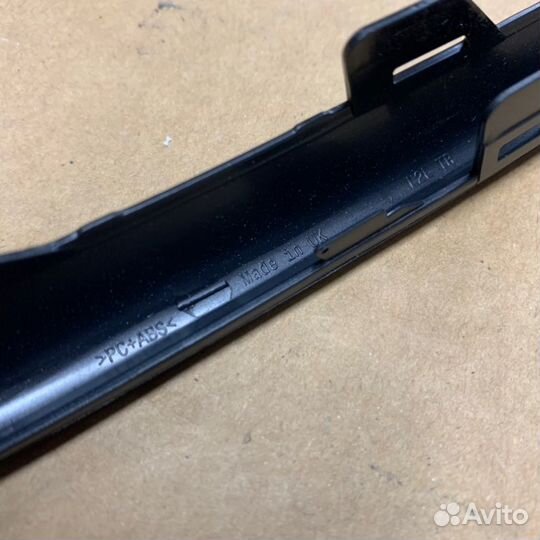 Вставка бампера Land Rover