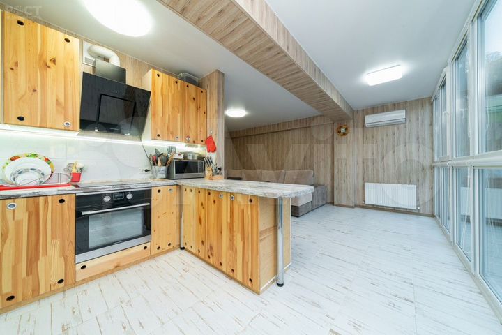 3-к. квартира, 95 м², 1/9 эт.