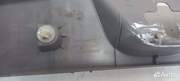 Накладка замка багажника Mitsubishi Pajero Sport2