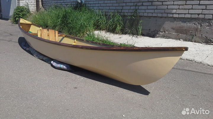 Лодка каноэ