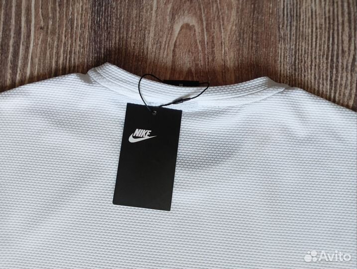 Футболка nike для спорта