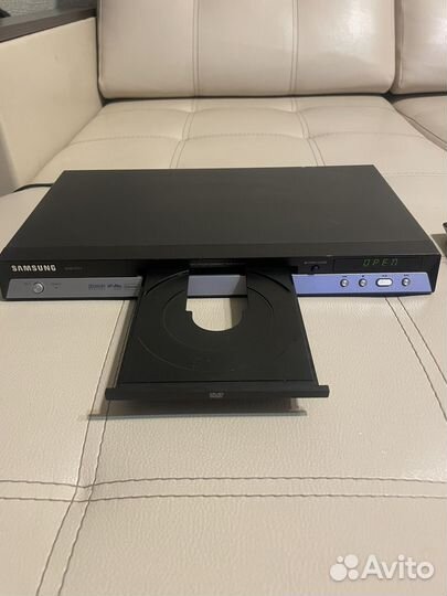 DVD плеер Samsung DVD-P171